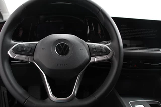 Volkswagen Golf Volkswagen Golf 1.5 eTSI 150pk Style | Sfeer verlichting | Navigatie | Climate control | Camera | Adaptive Cruise control | Led | Parkeer sensoren | Lichtmetalen Velgen - afbeelding nr 13