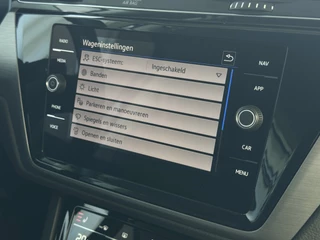 Volkswagen Touran Volkswagen Touran 1.5 TSI 150PK 7P CARPLAY NAVI CAMERA LED ELEK.KLEP VIR.COCKPIT DODE.HOEK DET. STOELVERW KEYLESS 7P 7PERS 09/2024 