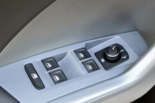 Volkswagen T-Cross Volkswagen T-Cross 1.0 TSI Life Business Rijklaarprijs-Garantie Apple CarPlay airco 16 Inch - afbeelding nr 22