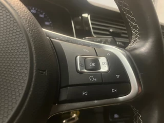 Volkswagen Golf Volkswagen Golf Highline Business R 1.0TSi | Navigatie |LED | 2x R-line | Camera | - afbeelding nr 42