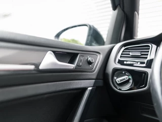 Volkswagen Golf Volkswagen Golf 2.0 TSI GTI Performance Pano Keyless Virtual Trekhaak - afbeelding nr 29