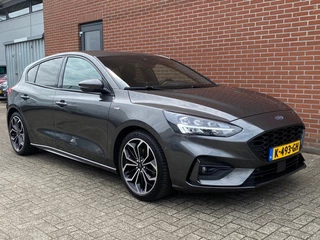 Ford Focus Ford Focus 1.0 ECOB. ST LINE. BNS NAV CRUISE CARPLAY STOELVW CAMERA PDC LMV - afbeelding nr 24