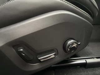 Volvo XC60 Volvo XC60 2.0 T6 Plug-in hybrid AWD Plus Black Edition 350PK Panoramadak, - afbeelding nr 21