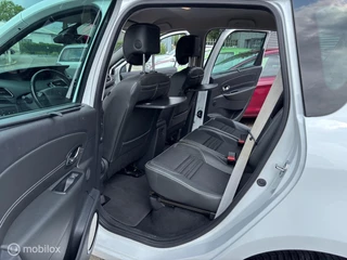 Renault Scénic Renault Scenic 1.2 TCe Bose NAVI CAMERA NW 4SEIZOEN BANDEN - afbeelding nr 11