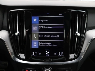 Volvo V60 Volvo V60 T6 PLUG-IN HYBRID R-DESIGN SCHUIFDAK 360GR CAM HARMAN KARDON ACC - afbeelding nr 24