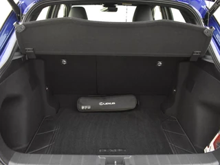Lexus LBX Lexus LBX 1.5 Hybrid Elegant | Tech Pack | Parkeersensoren V+A | Leder - afbeelding nr 15