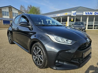 Toyota Yaris Toyota Yaris 1.5 Hybrid Dynamic | Nieuw Model / Dealer OH | Carplay / Cruise - afbeelding nr 9