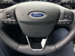 Ford Kuga Ford Kuga 2.5 225 pk PHEV Titanium | Privacy Glass - afbeelding nr 10