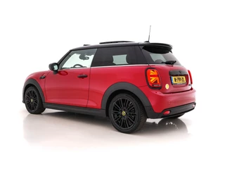 MINI Electric (INCL-BTW) Aut. *PANO | FULL-LEATHER | FULL-LED | HARMAN/KARDON-SOUND | KEYLESS | CAMERA | SPORT-SEATS | NAVI-FULLMAP  | ECC | HEATED-SEATS | AMBIENT-LIGHT | DAB | DIGI-COCKPIT | PDC | 17