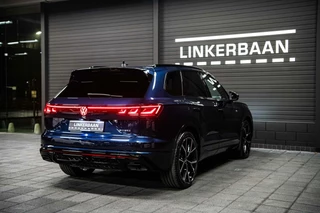 Volkswagen Touareg Volkswagen Touareg R 3.0 TSi eHybrid 4MOTION | Nieuw | Panodak | Dynaudio | Massage | Trekhaak | 22 inch | Direct leverbaar | - afbeelding nr 28