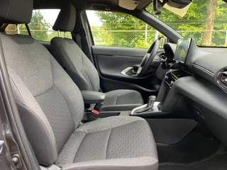 Toyota Yaris Cross Toyota Yaris Cross 1.5 HYBRID EXECUTIVE AUTOMAAT / NAVI / CAMERA / CARPLAY - afbeelding nr 7