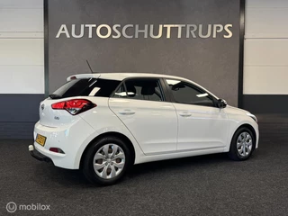 Hyundai i20 Hyundai i20 1.0 T-GDI Comfort NAVI / CAMERA / TREKHAAK / NAP - afbeelding nr 2