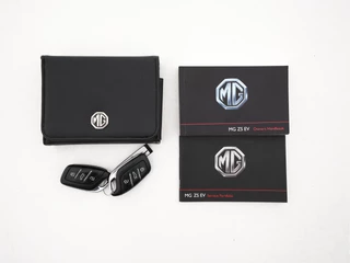 MG ZS-EV (INCL-BTW) *PANO | FULL-LEATHER | CCS-FASTLOADER | KEYLESS | NAVI-FULLMAP | ADAPTIVE-CRUISE | CAMERA | HEATED-SEATS | CARPLAY | LANE-ASSIST | DAB | SPORT-SEATS | 18
