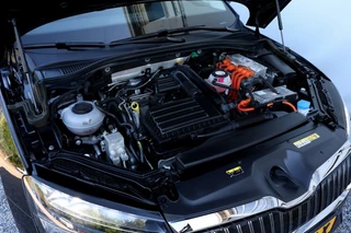 Škoda Superb Škoda Superb Combi 1.4 TSI iV Business Edition - 218 pk **Carplay / Led / Navi - afbeelding nr 33
