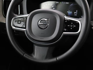 Volvo XC60 Volvo XC60 2.0 T8 Twin Engine AWD Inscription | Panoramadak |  Trekhaak | Leder | Camera | Carplay | Navigatie | Full LED | Climate control - afbeelding nr 10