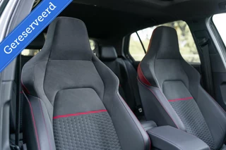 Volkswagen Golf Volkswagen Golf 2.0 TSI GTI Clubsport Pano HK DSG LED - afbeelding nr 32