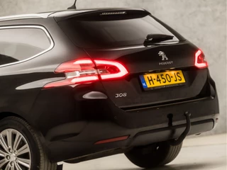 Peugeot 308 Automaat (PANORAMADAK, APPLE CARPLAY, GROOT NAVI, KEYLESS, 360 CAMERA, LEDER, SPORTSTOELEN, PARKEERSENSOREN, GETINT GLAS, TREKHAAK, NIEUWSTAAT) - afbeelding nr 13