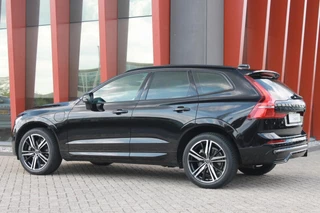 Volvo XC60 Volvo XC60 T6 Recharge AWD Plus Dark | Longe Range | Panoramadak | Leder | Parkeercamera | Stoelverwarming | Memory Stoelen | Keyless - afbeelding nr 3