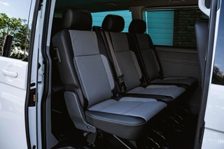 Volkswagen Transporter Volkswagen Transporter T6.1 2.0 TDI 204 PK DSG CARAVELLE L2H1 A-KLEP ACC | LED | Leder | Virtual Cockpit | Privacy glass | - afbeelding nr 8