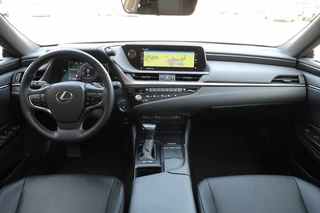 Lexus ES Lexus ES 300h Hybrid Business Line Automaat | Schuif / kantel dak | Alarm - afbeelding nr 3