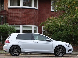 Volkswagen Golf Volkswagen Golf 1.5 TSI / DSG / R-Line / 2018 / LED *NAP* - afbeelding nr 3