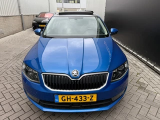 Škoda Octavia Skoda Octavia 1.4 TSI Greentech Elegance Businessline|Schuifdak| - afbeelding nr 9