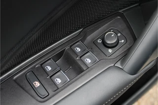 Volkswagen Tiguan Volkswagen Tiguan 1.5 eHybrid R-Line Edition | VOL! | Pano | IQ | Sfeer - afbeelding nr 13