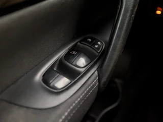 Nissan QASHQAI (NAVIGATIE, CLIMATE, 360 CAMERA, GETINT GLAS, TREKHAAK, SPORTSTOELEN, PARKEERSENSOREN, CRUISE, NIEUWE APK, NIEUWSTAAT) - afbeelding nr 21