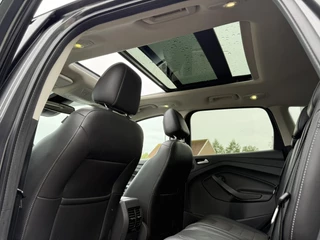 Ford Kuga Ford Kuga 1.5 Ecoboost Titanium Styling Pack 150pk | Trekhaak | Panoramadak | Touch Screen | Xenon | Achteruitrijcamera - afbeelding nr 11