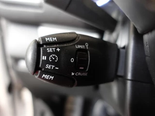 Opel Vivaro Opel Vivaro 2.0 CDTI L3H1 Dubbele Cabine Edition Navigatie Trekhaak Cruise control Airco - afbeelding nr 21