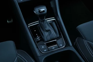 Škoda Karoq Skoda Karoq 1.5 TSI / 150 PK / DSG / Sportline / Black Edition / Virtual Cockpit / Camera / Cruise Control / Trekhaak / 19