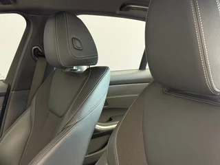 BMW 3 Serie BMW 3-serie 320i 184PK Executive Edition Sportstoelen - afbeelding nr 11