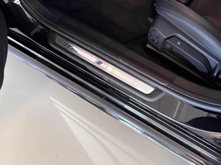 BMW 3 Serie BMW 3-serie Touring 330e 293pk M-Sport High Executive | Laser LED | Carplay | Adaptive cruise | Trekhaak - afbeelding nr 36