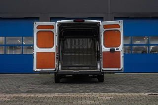 Peugeot Boxer Peugeot Boxer 330 2.0 130PK BlueHDI L2H2 Premium Pack | Camera | Sidebars - afbeelding nr 15