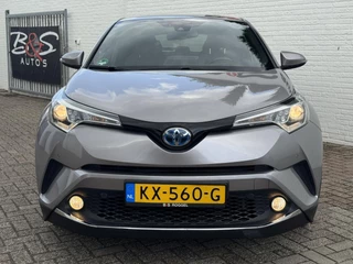 Toyota C-HR Toyota C-HR 1.8 Hybrid First Edition Camera Navigatie Cruise Clima Stoelverwarming Keyless Trekhaak - afbeelding nr 12