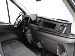 Ford Transit Ford Transit 310 105PK L3H2 Trend Navigatie Airco Parkeersensoren Bluetooth 3Zits Trekhaak Camera - afbeelding nr 12