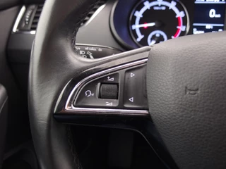 Škoda Octavia AUTOMAAT / STOELVERW / CAMERA / DAB+ / CARPLAY / NL-AUTO - afbeelding nr 38