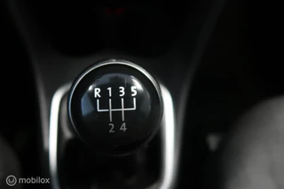 Volkswagen Polo Volkswagen Polo 1.2 TSI R-Line Carplay Navi 90 PK - afbeelding nr 31
