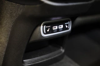 Alfa Romeo Stelvio Alfa Romeo STELVIO 2.0 T AWD 6C Villa d'Este / Acc / Lane Assist / HK / Dode Hoek / Camera / Open Panoramadak / Led / Pdc / 20 Inc - afbeelding nr 17