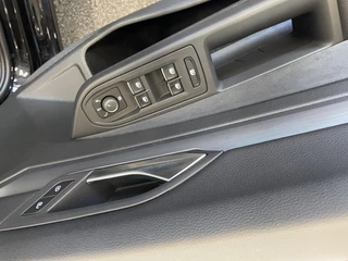 Volkswagen Golf Volkswagen Golf 1.5 eTSI Style Airco ECC Carplay Navi Adaptive Crusie Control Massagestoel AGR Ambiente verlichting - afbeelding nr 22