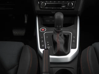 SEAT Arona SEAT Arona 1.0 EcoTSi 116pk DSG FR | Full LED | Keyless | ParkAssist + Camera | App-Connect | Armsteun vóór | Black Pack | Wireless Charge - afbeelding nr 26