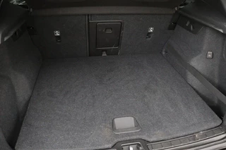 Volvo XC40 Volvo XC40 1.5 T3 Momentum Pro | Leder | Stoelverwarming |  Camera | Navigatie | PDC | Full LED | Climate control - afbeelding nr 12