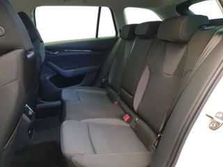 Škoda Octavia Škoda Octavia Combi 1.4 TSI 204pk DSG/AUT iV PHEV Business Edition Wegklapbare trekhaak, Camera - afbeelding nr 28