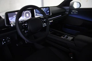 Hyundai IONIQ 6 Hyundai IONIQ 6 CONNECT 77 kWh WARMTEPOMP | VOORVERWARMING | NAVIGATIE | STOELVERWARMING | STUURVERWARMING | HEAD-UP DISPLAY | DODEHOEK DETECTIE | ELEKTRISCHE VOOSRSTOELEN | ACHTERBANK VERWARMING | ELEKTRSICH BEDIENBARE ACHTERKLEP | DRAADLOOS TELEFOONLADEN | VEHICLE TO LOAD | ACHTERUITRIJCAMERA | KEYLESS ENTRY | - afbeelding nr 6