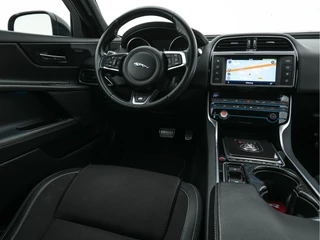 Jaguar XE Jaguar XE 2.0 D R-Sport-Pack Aut. *LEATHER-MICROFIBRE | BI-XENON | NAVI-FULLMAP | MERIDIAN-SOUND | HEATED-SPORTSEATS | CAMERA | ECC | KEYLESS | PDC | SHIFT-PADDLES | LANE-ASSIST | CRUISE | 17''ALU* - afbeelding nr 7