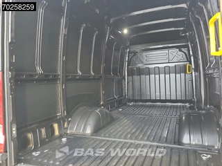 Iveco Daily Iveco Daily 35C21 210PK Automaat L2H2 Black Edition Dubbellucht ACC LED Camera L2 12m3 Airco - afbeelding nr 3