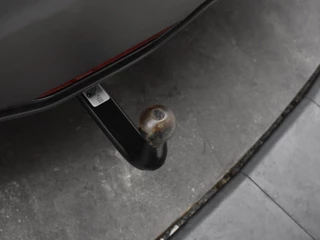 Toyota C-HR Toyota C-HR 1.8 Hybrid Dynamic | Trekhaak | Parkeersensoren V+A | Navigatie - afbeelding nr 16