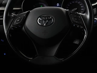 Toyota C-HR Toyota C-HR 1.8 Hybrid Style | Stoelverwarming | Navigatie |  Adaptive cruise | Camera | Trekhaak | JBL audio | Dodehoek detectie | Keyless - afbeelding nr 10
