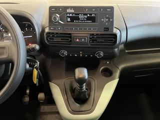 Citroën Berlingo Citroen Berlingo 1.2 PureTech Live 110pk 6-Bak Airco Cruise Control 2 Schuifdeuren Bluetooth Slechts 48000 km! - afbeelding nr 12
