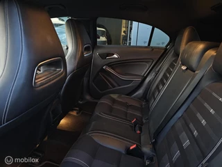 Mercedes-Benz A-Klasse Mercedes A-klasse 180 AMG Line Camera/Stoelverwarming - afbeelding nr 27